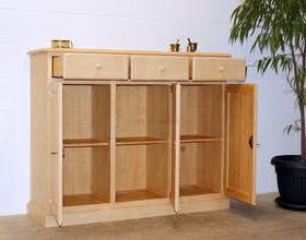 Kommode-3tuerig-Pinie-massiv-decape-gebuerstet-1-910-518-00-6.jpg