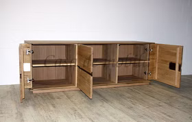 78.AC-76060-56L-4- rustikale Asteiche Bianco geölt TV-Kommode Massivholz geöffnet 78.AC-76060-56L-4- rustikale Asteiche natur geölt TV-Kommode Massivholz geöffnet