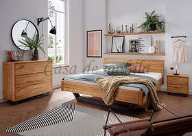 rustikales schlafzimmer mit kommode und nachtschrank aus eiche mit metallkufen casademobila rustikales schlafzimmer mit kommode und nachtschrank aus eiche mit metallkufen casademobila