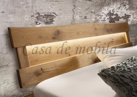 WOODSTOCK Wildeiche mit Baumkante Kopfteil beleuchtet Licht Lampe bei Casa de Mobila Goslar