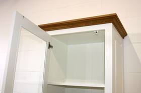 Vitrinenschrank 68x214x46cm OAKDALE Birke / MDF weiß / Wildeiche natur geölt Vitrine links 68x214x46cm OAKDALE Birke / MDF weiß / Wildeiche natur geölt von Casademobila Goslar