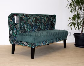 Tischsofa FLAIR grün schwarz, mit Holzbeine Ostfriesensofa FLAIR gepolstert blau grün Floral Blumig, Füße Buche schwarz, Barnickel Casa de Mobila Goslar