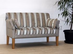 Tischsofa WALLIS Stoff grau braun gestreift Holzbeine Eiche geölt Tischsofa WALLIS Beine Eiche geölt Stoff grau/braun gestreift 56/074 08 + 56/074 20 Barnickel bei Casa de Mobila in Goslar