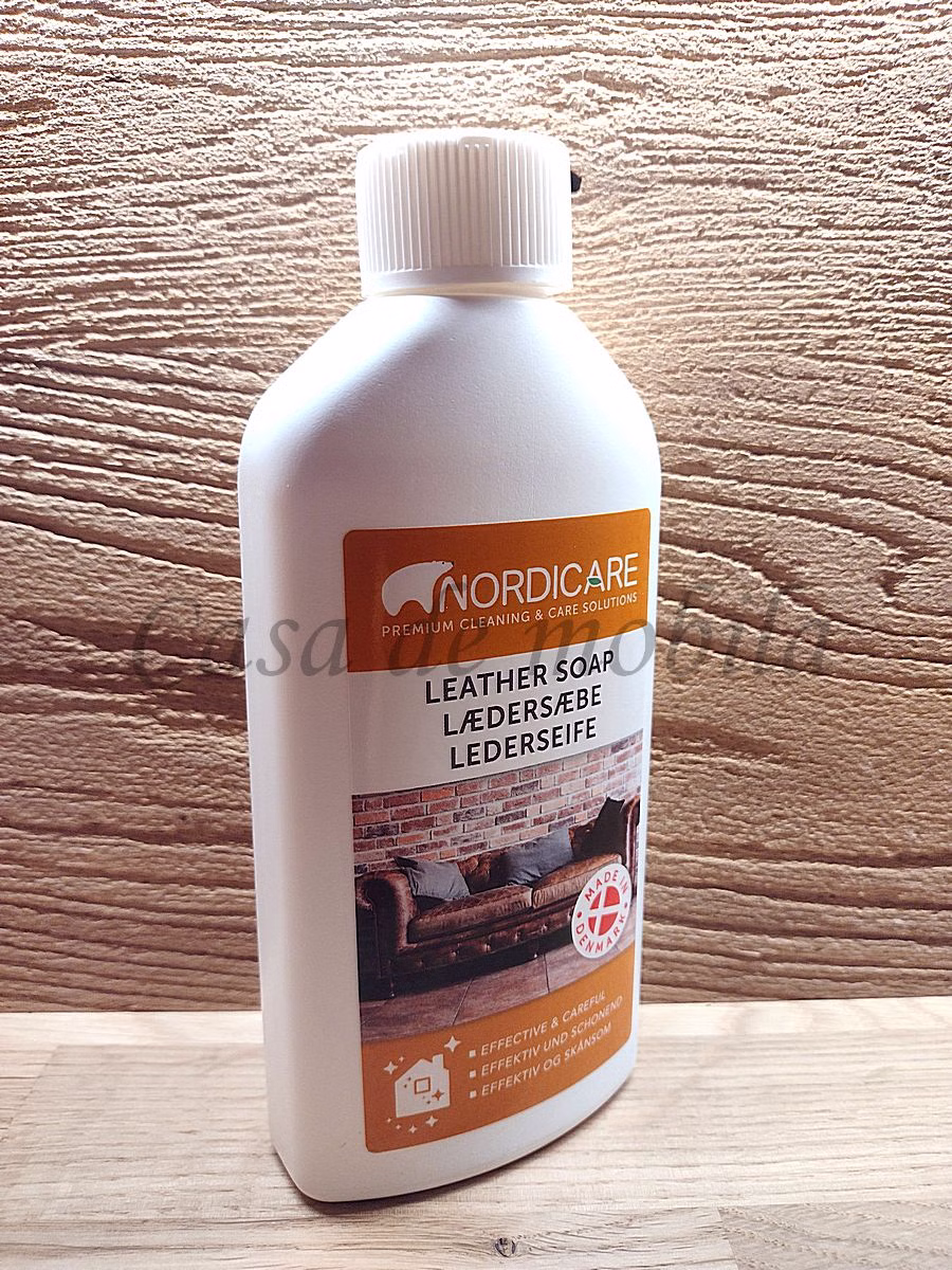 NORDICARE Lederseife Flasche Flasche Lederseife mit weißem Verschluss und orange-weißem Etikett von vorne.
