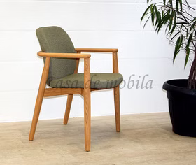 Küchenstuhl mit armlehne COSTNER gepolstert Stoff Domino 58x83x60cm Esche massiv natur geölt Casa de mobila Goslar