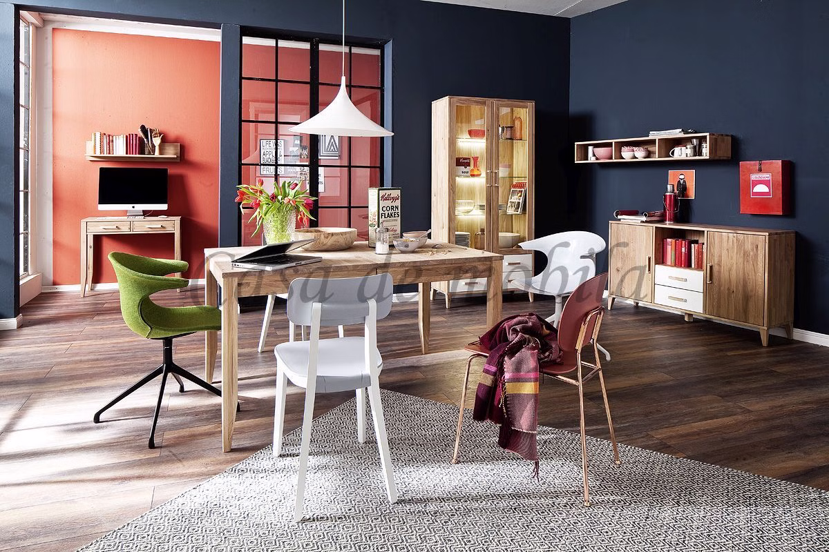 MIDO – Wandregal im Esszimmer Esszimmer mit Holztisch