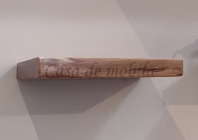 Massivholz Wandregal mit Baumkante 30x4x20cm LIVE EDGE Akazie massiv lackiert Casa de mobila Goslar