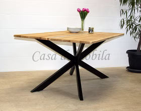 Küchentisch mit Epoxidharz transparent Wildeiche massiv geölt mit Baumkante Sternfuß Metall schwarz Casa de mobila Goslar