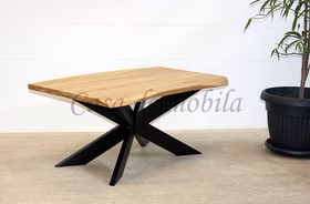 Couchtisch 115x49x65cm LOU Eiche natur geölt Wellenkante Spinnenfuß Couchtisch mit schwarzen Metallspinnenbeinen und Tischplatte aus massiver Wildeiche