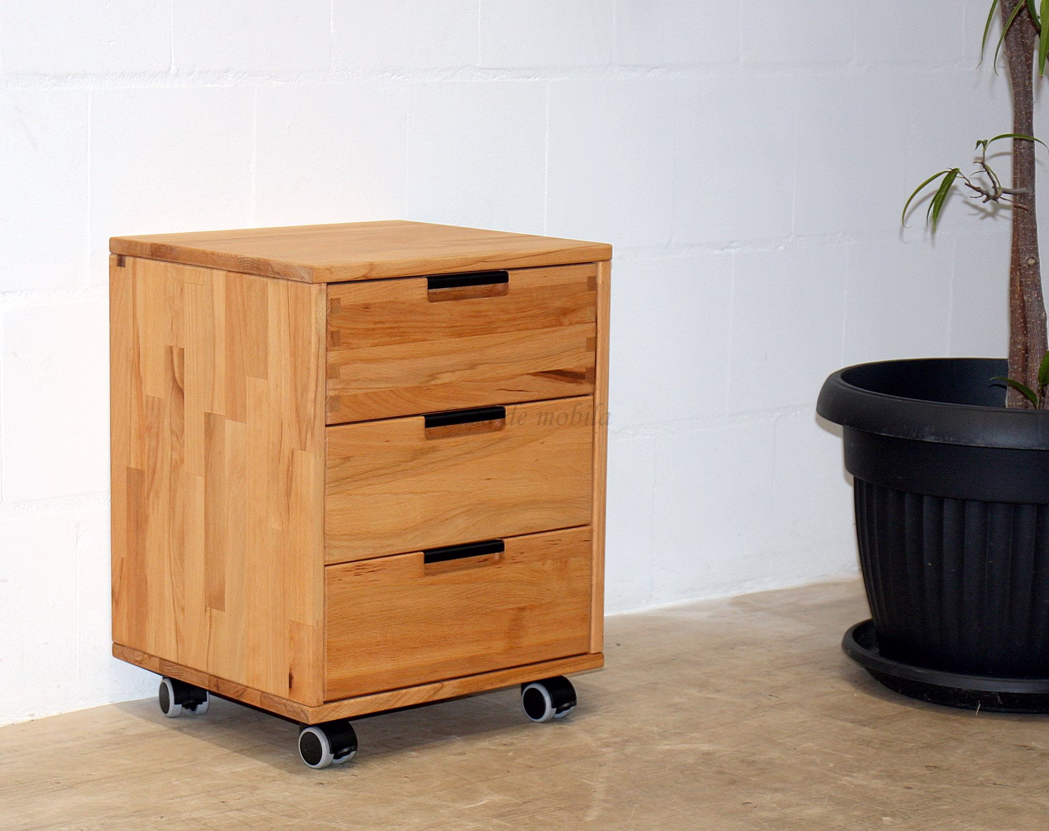MIDO Kernbuche – Rollcontainer Holzrollcontainer mit drei Schubladen und schwarzen Griffen