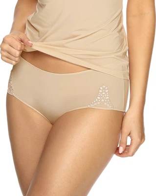 Vorderansicht Panty Carola in Farbe Weiß