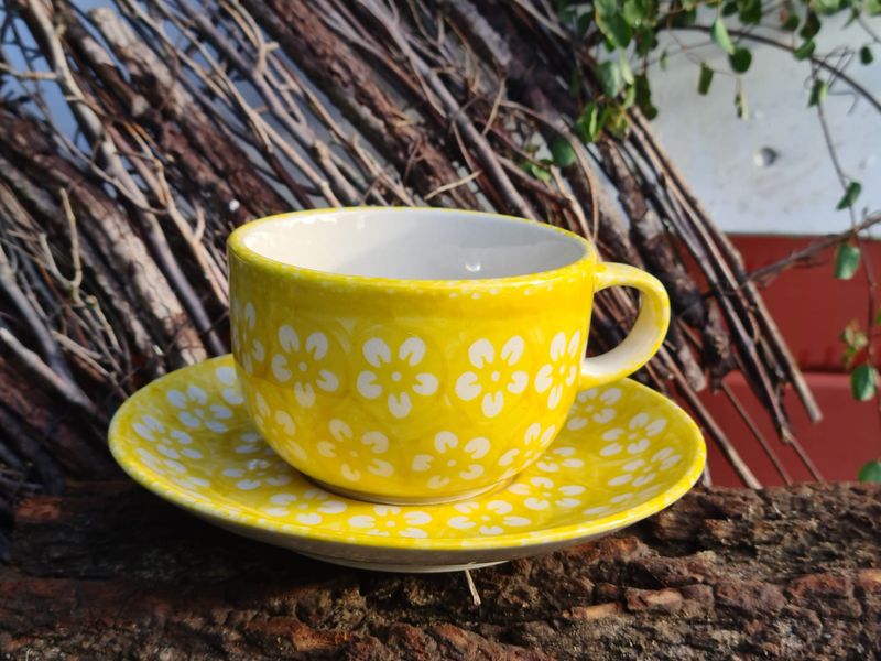 Tasse mit Untertasse, Bunzlau gelb, BSN m-4241