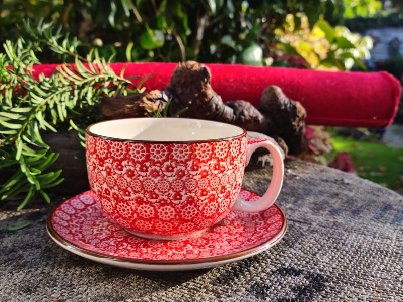 Kaffeetasse mit Untertasse, Gedeck 175 ml Trinkvolumen - 230 ml maximale Füllmenge bei Überlauf – Bunzlauer Keramik – Ceramika Artystyczna – Cappuccinotasse, Espressotasse, Milchkaffeetasse, Teetasse – 15 cm Untertasse - Dekor 2691V