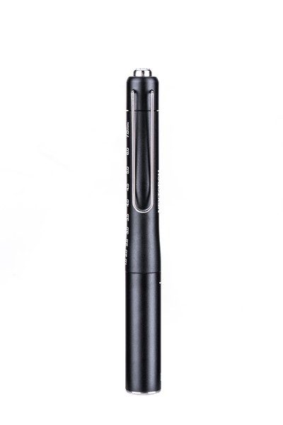 NEXTORCH DrK3 Pro - Professionelle Stift-LED-Taschenlampe mit Akku und USB-C-Anschluss zum Aufladen NEXTORCH DrK3 Pro - Professionelle Stift-LED-Taschenlampe mit Akku und USB-C-Anschluss zum Aufladen