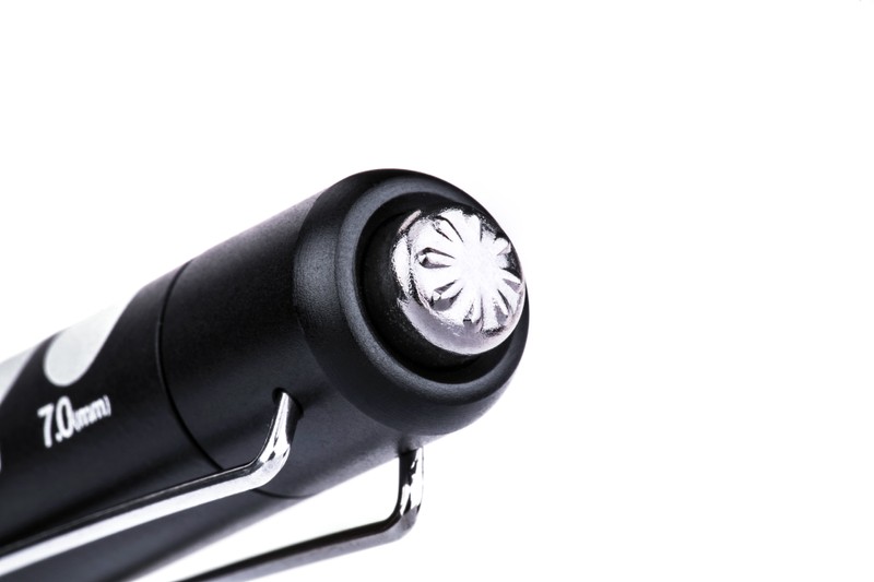 NEXTORCH DrK3 Pro - Professionelle Stift-LED-Taschenlampe mit Akku und USB-C-Anschluss zum Aufladen NEXTORCH DrK3 Pro - Professionelle Stift-LED-Taschenlampe mit Akku und USB-C-Anschluss zum Aufladen