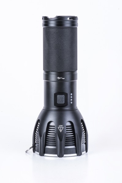 NEXTORCH Saint Torch 30 V2.0 Mobiler Outdoor Suchscheinwerfer für Rettungs- und Spezialeinsätze NEXTORCH Saint Torch 30 V2.0 Mobiler Outdoor Suchscheinwerfer für Rettungs- und Spezialeinsätze