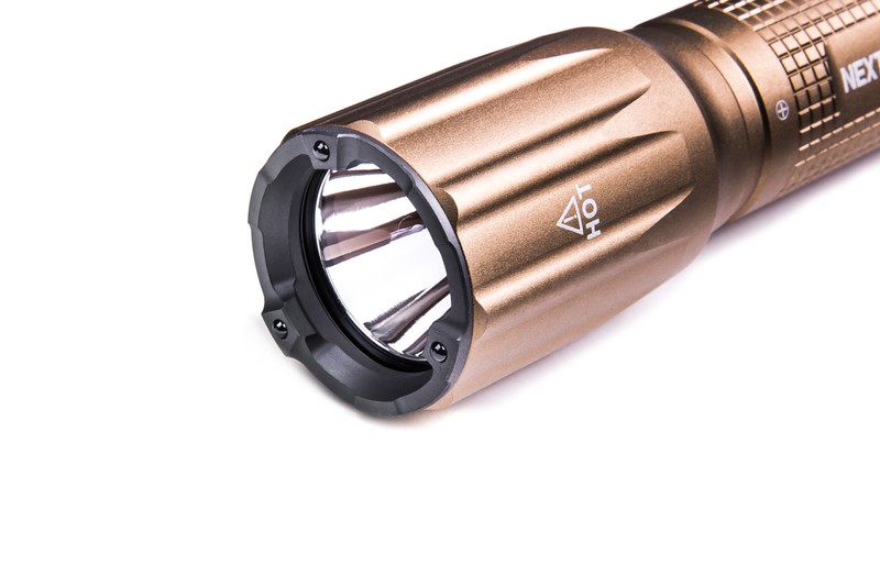 NEXTORCH TA30CS OPERATOR SAND Taktische LED Taschenlampe, 1600 Lumen, Kopf mit Nano- Keramik Glasbrecher, Stroboskopfunktion, inkl. farbgleicher FR-1 Führungshilfe NEXTORCH TA30CS OPERATOR SAND Taktische LED Taschenlampe, 1600 Lumen, Kopf mit Nano- Keramik Glasbrecher, Stroboskopfunktion, inkl. farbgleicher FR-1 Führungshilfe