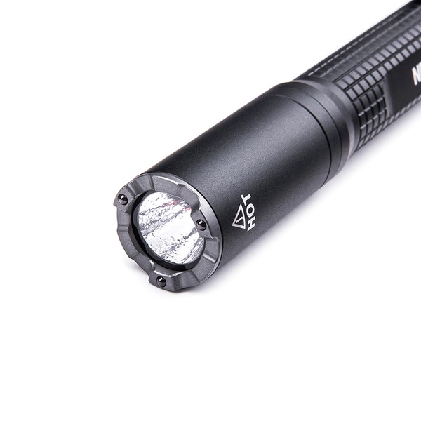 NEXTORCH TA22 - Slim Line Tactical LED pen torch, 850 lumen, head with nano ceramic glass breaker, strobe function NEXTORCH TA22 - Slim Line Tactical LED pen torch, 850 lumen, head with nano ceramic glass breaker, strobe function