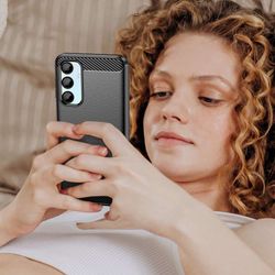 H205SA191A-TPU-Huelle-fuer-Samsung-Galaxy-A16-Carbon-Fiber-Skin-Brushed-Schutzcover-Soft-Case_7.jpg H205SA191A-TPU-Huelle-fuer-Samsung-Galaxy-A16-Carbon-Fiber-Skin-Brushed-Schutzcover-Soft-Case_7.jpg