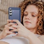 H205SA207A-TPU-Huelle-fuer-Samsung-Galaxy-S25-FE-Carbon-Fiber-Skin-Brushed-Schutzcover-Case_13.jpg