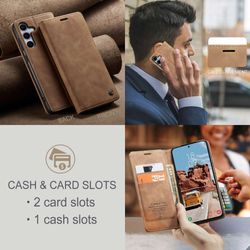 H130SA394A-CASEME-Handy-Tasche-fuer-Samsung-Galaxy-S25-FE-Wallet-013-Series-Huelle-Klapp-Etui_37.jpg CASEME 013 Series Hülle schräg von vorne und von hinten, telefonierender Business-Mann und beworbene Kartenslots in Braun für Galaxy S25 FE