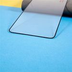 Untere Hälfte vom Schutzglas angelehnt für Pixel 9a