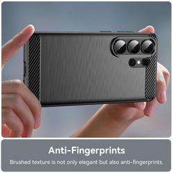 H205SA218A-TPU-Huelle-fuer-Samsung-Galaxy-S26-ULTRA-Carbon-Fiber-Skin-Brushed-Schutzcover_4.jpg H205SA218A-TPU-Huelle-fuer-Samsung-Galaxy-S26-ULTRA-Carbon-Fiber-Skin-Brushed-Schutzcover_4.jpg