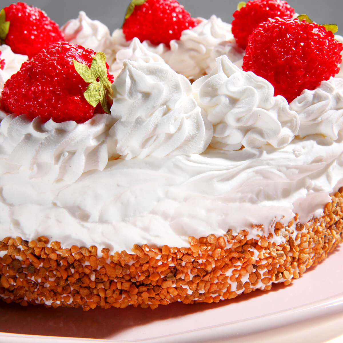 Strawberry cream cake food replica 20 cm Ø - 9