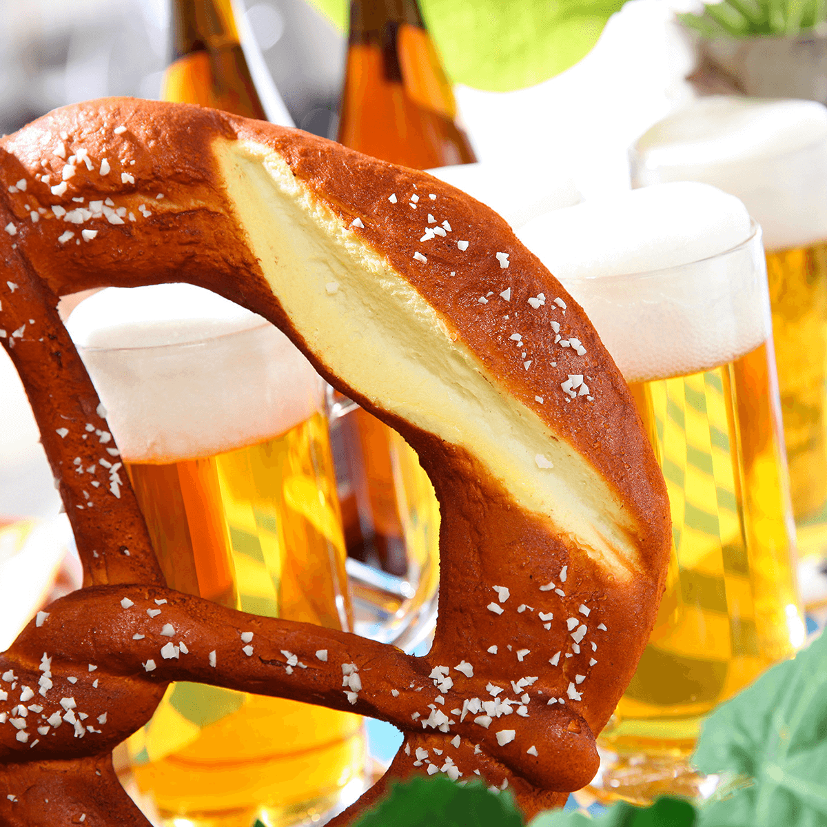 Oktoberfest pretzel food replica 27 cm - 4
