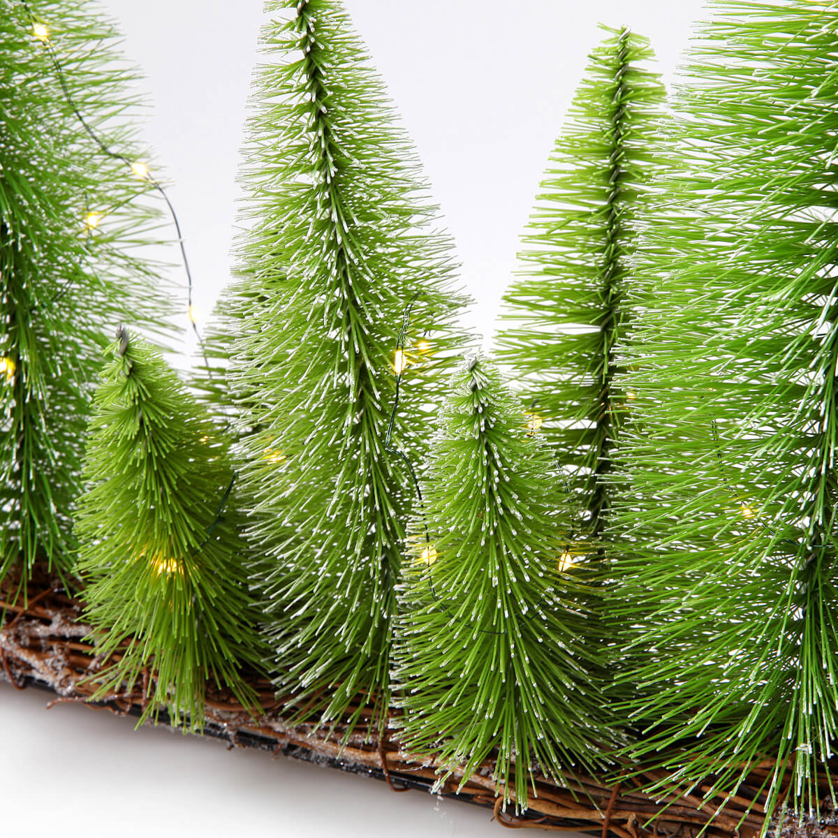 Déco de table Mini-sapins à LED long. 100 cm - 4