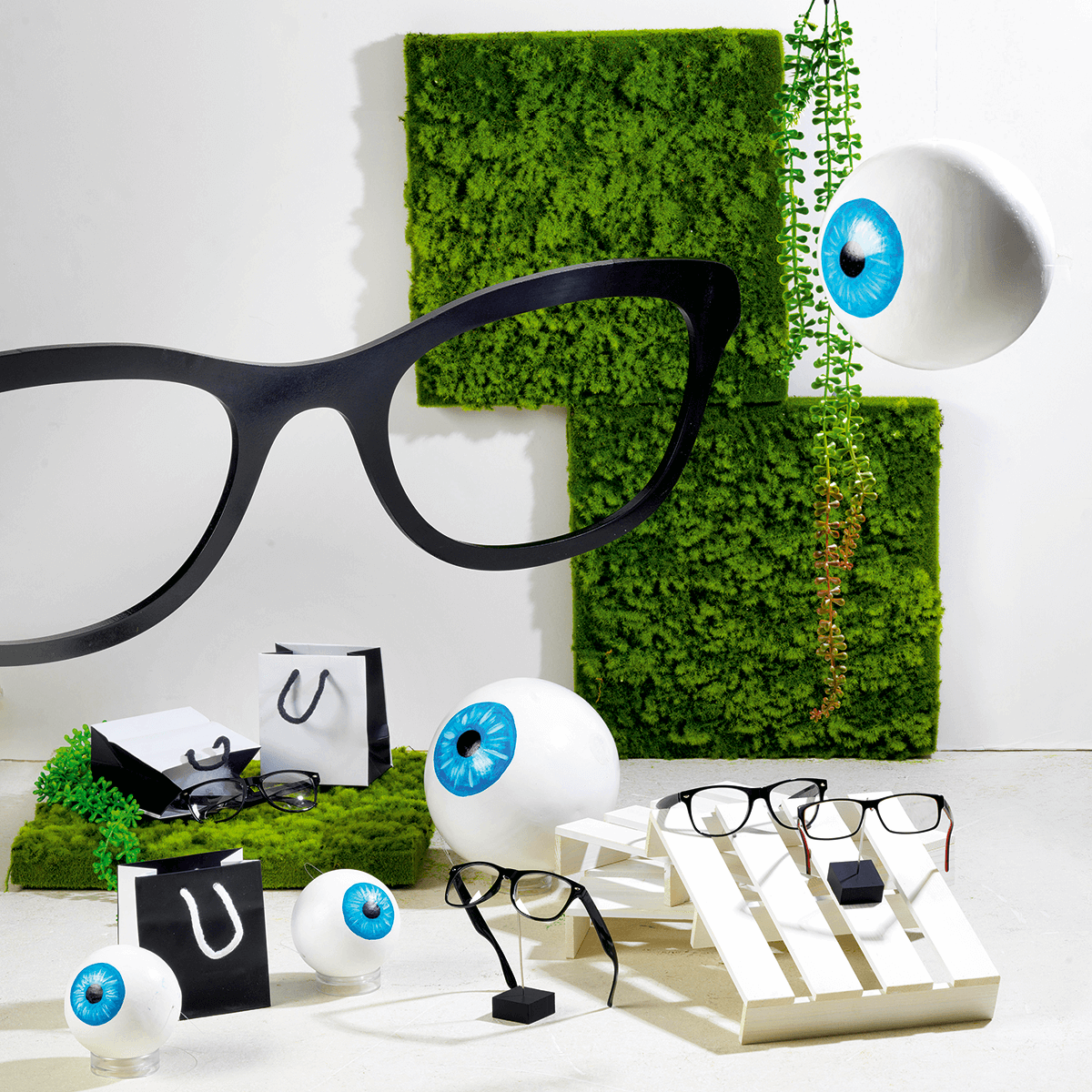 Decorative eyes Ø 20 cm, 2 pcs - 2