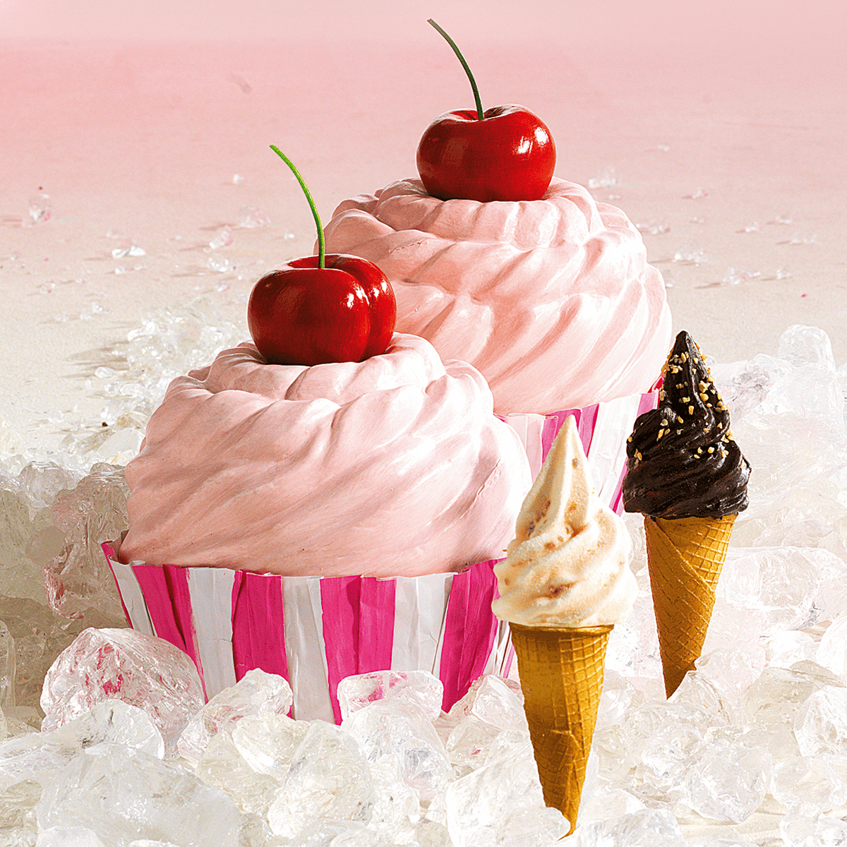 Faux cupcake aux cerises 20 cm - 7