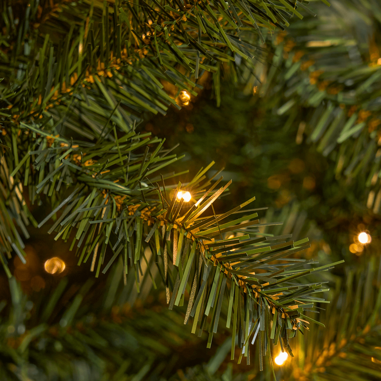 Sapin de Noël artificiel étroit en Luvi avec LED blanc chaud - 1