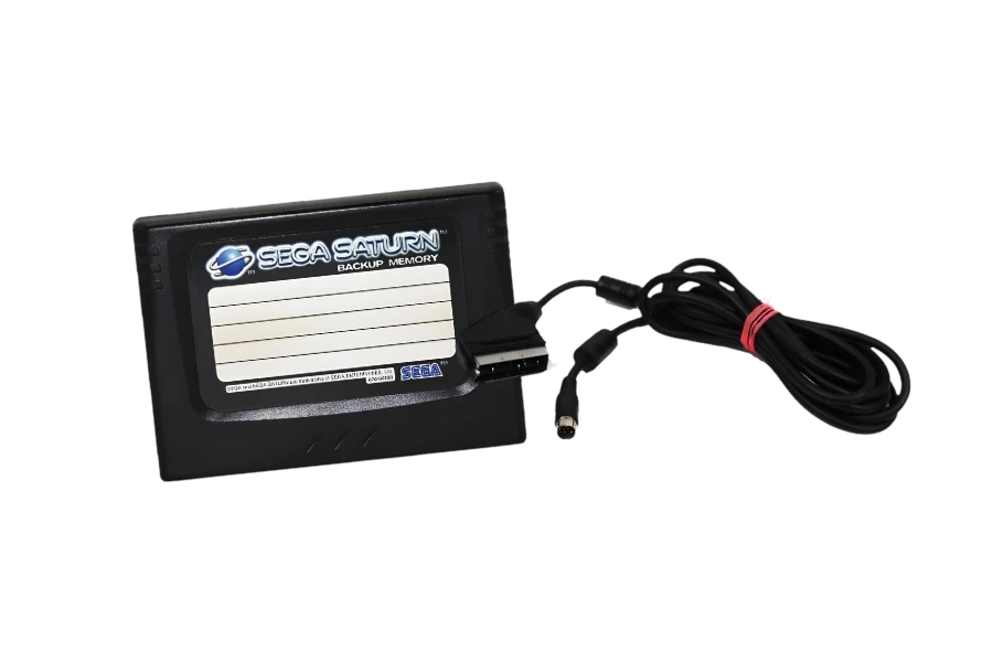 Speicherkarte und RGB-Scartkabel für den Sega Saturn