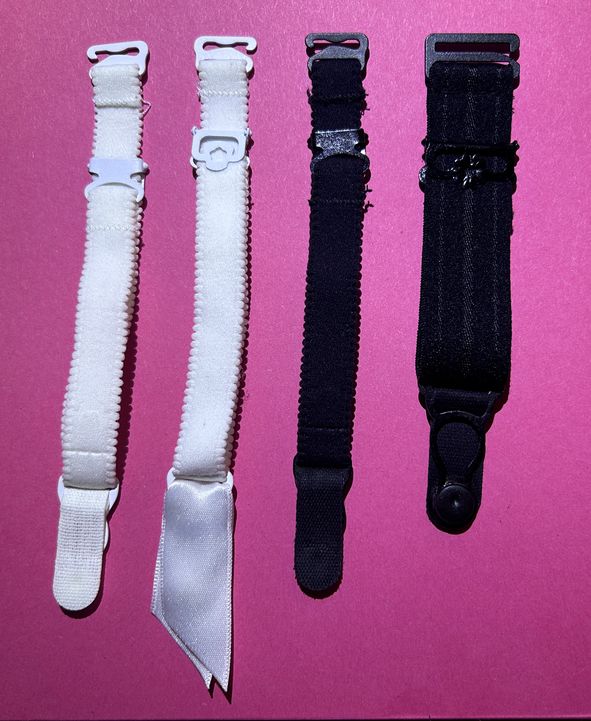 Zugeschnürt Shop - Strapshalter weiß schwarz - Strumpfhalter Korsetts Corsage Zugeschnürt Shop - Strapshalter weiß schwarz - Strumpfhalter Korsetts Corsage