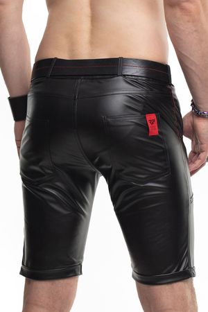 Regnes Fetish Planet - Short im Wetlook Regnes Fetish Planet - Short im Wetlook