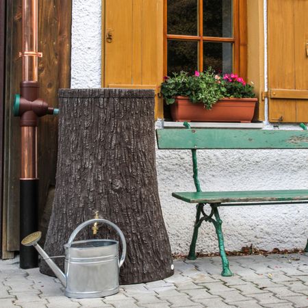 Regentonne Baumstamm LITTLE EVERGREEN 250 liter braun