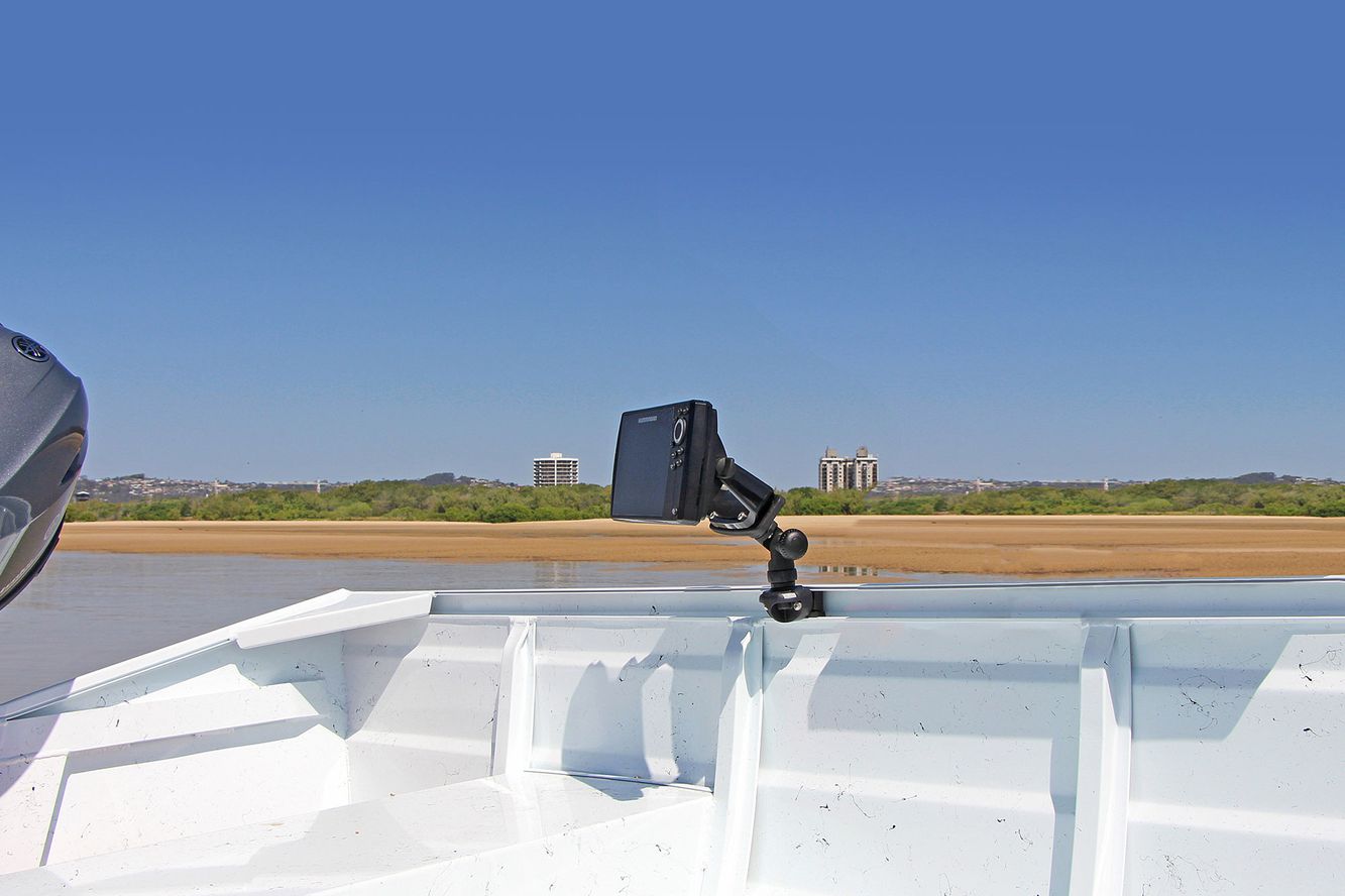Railblaza Fish Finder Mount R-Lock R, Plattform Echolote (160 x 60 mm) 02-4141-11 Railblaza Fish Finder Mount R-Lock R, Plattform Echolote (160 x 60 mm) 02-4141-11