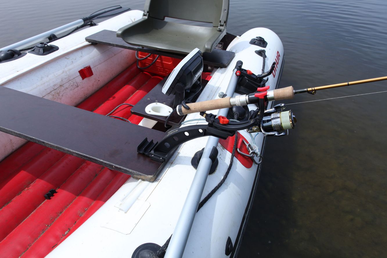 Daiichiseiko Schlauchboot Rutenhalter light Japan zum festschrauben Uketaro BS Daiichiseiko Schlauchboot Rutenhalter light Japan zum festschrauben Uketaro BS