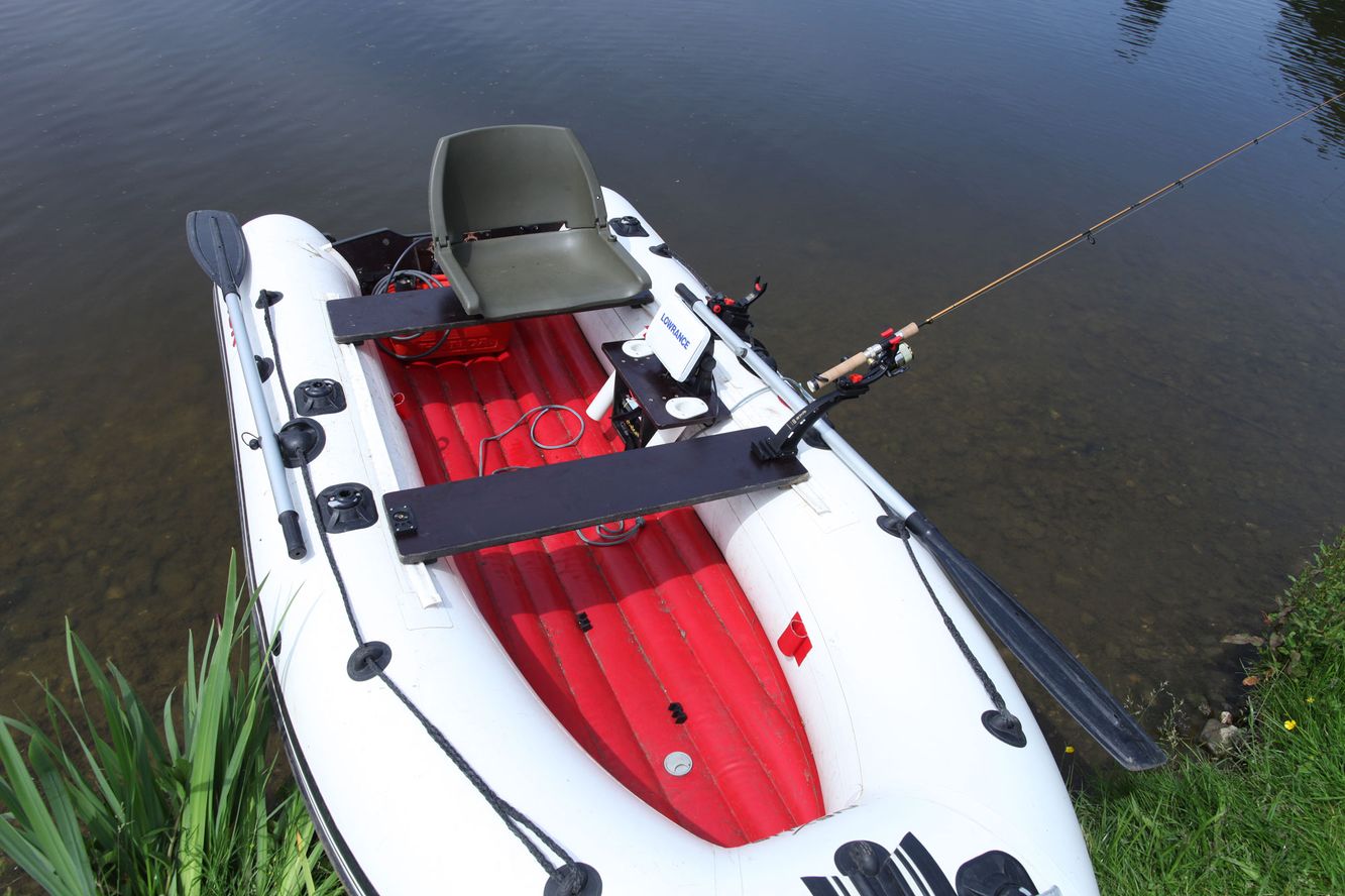 Daiichiseiko Schlauchboot Rutenhalter light Japan zum festschrauben Uketaro BS Daiichiseiko Schlauchboot Rutenhalter light Japan zum festschrauben Uketaro BS