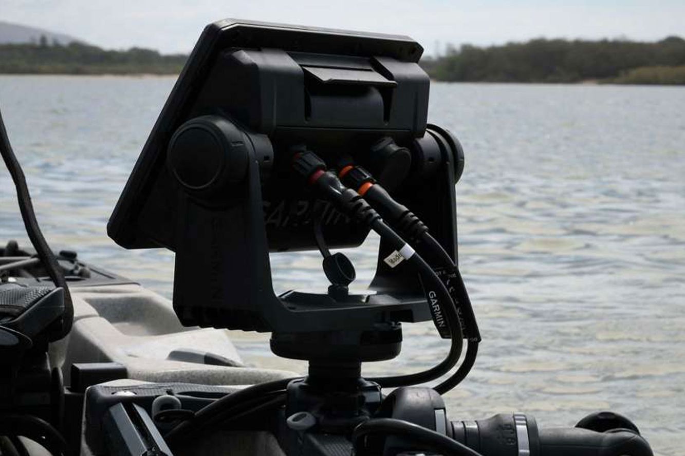 Garmin Fishfinder Mount Low Profile 02-4179-11 Garmin Fishfinder Mount Low Profile 02-4179-11