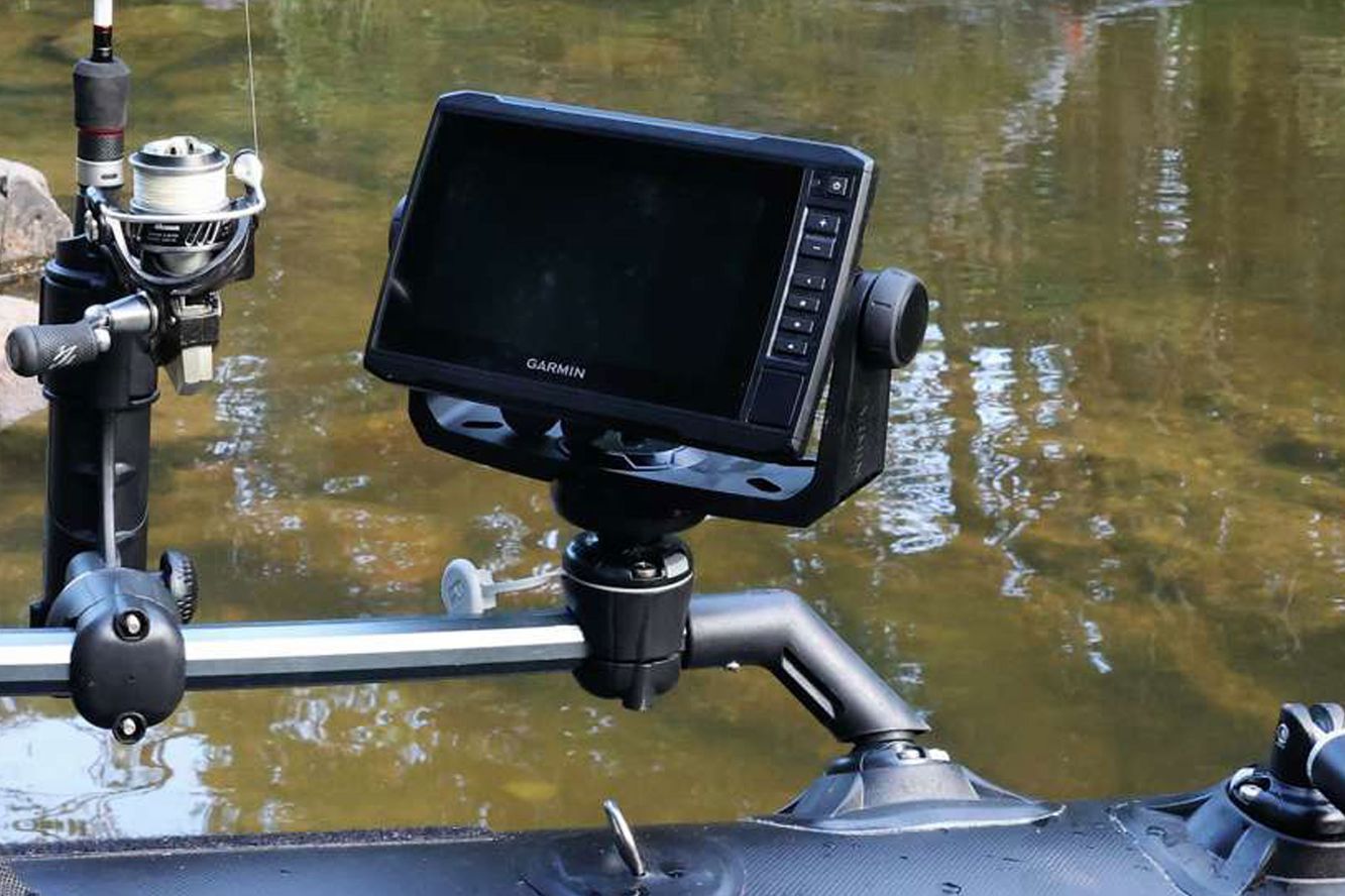 Garmin Fishfinder Mount Low Profile 02-4179-11 Garmin Fishfinder Mount Low Profile 02-4179-11