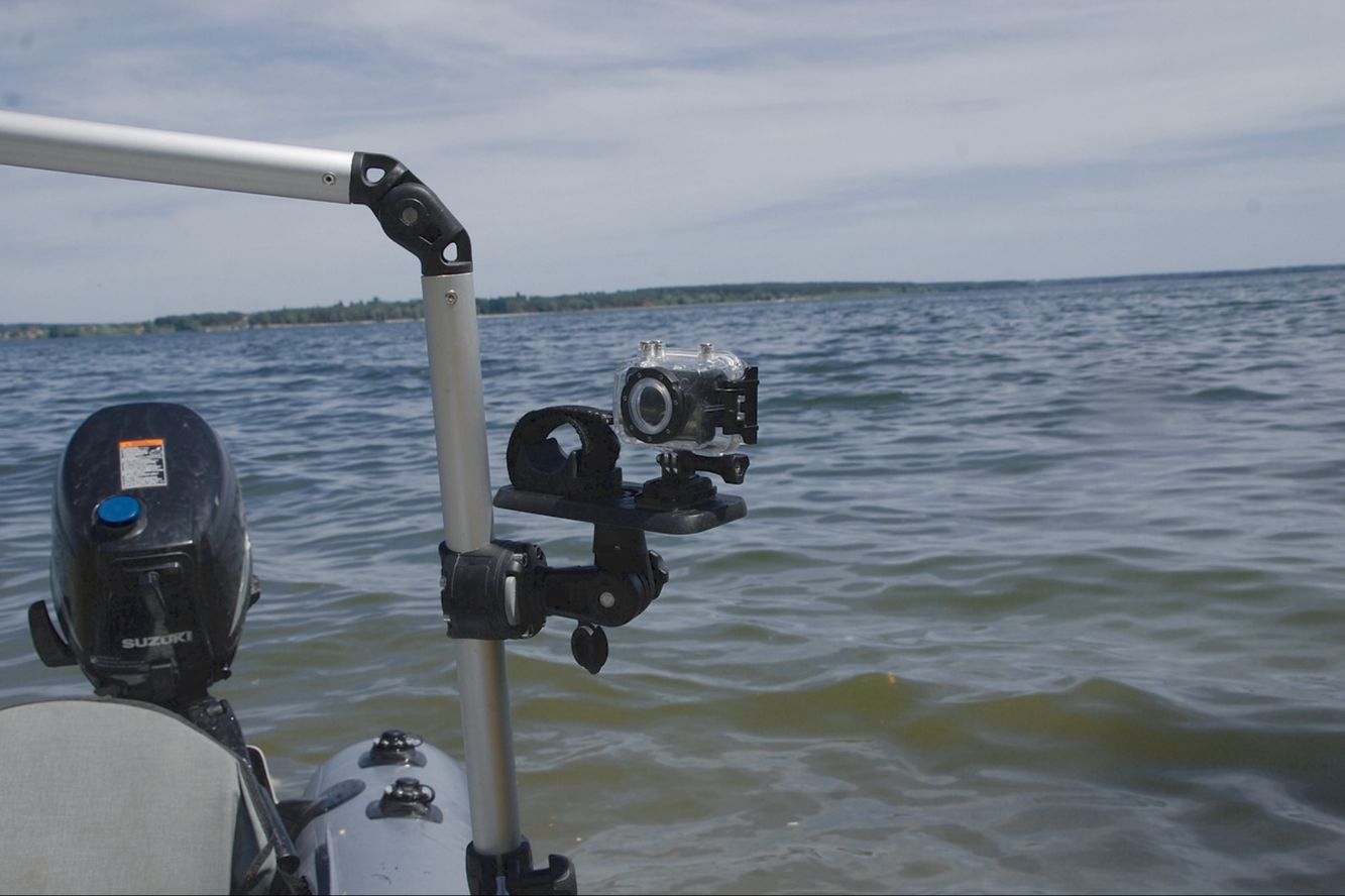 Fasten-Plattform (164 mm x 68 mm), für Kamera und Echolote 360° rotierbar und neigbar Fasten-Plattform (164 mm x 68 mm), für Kamera und Echolote 360° rotierbar und neigbar