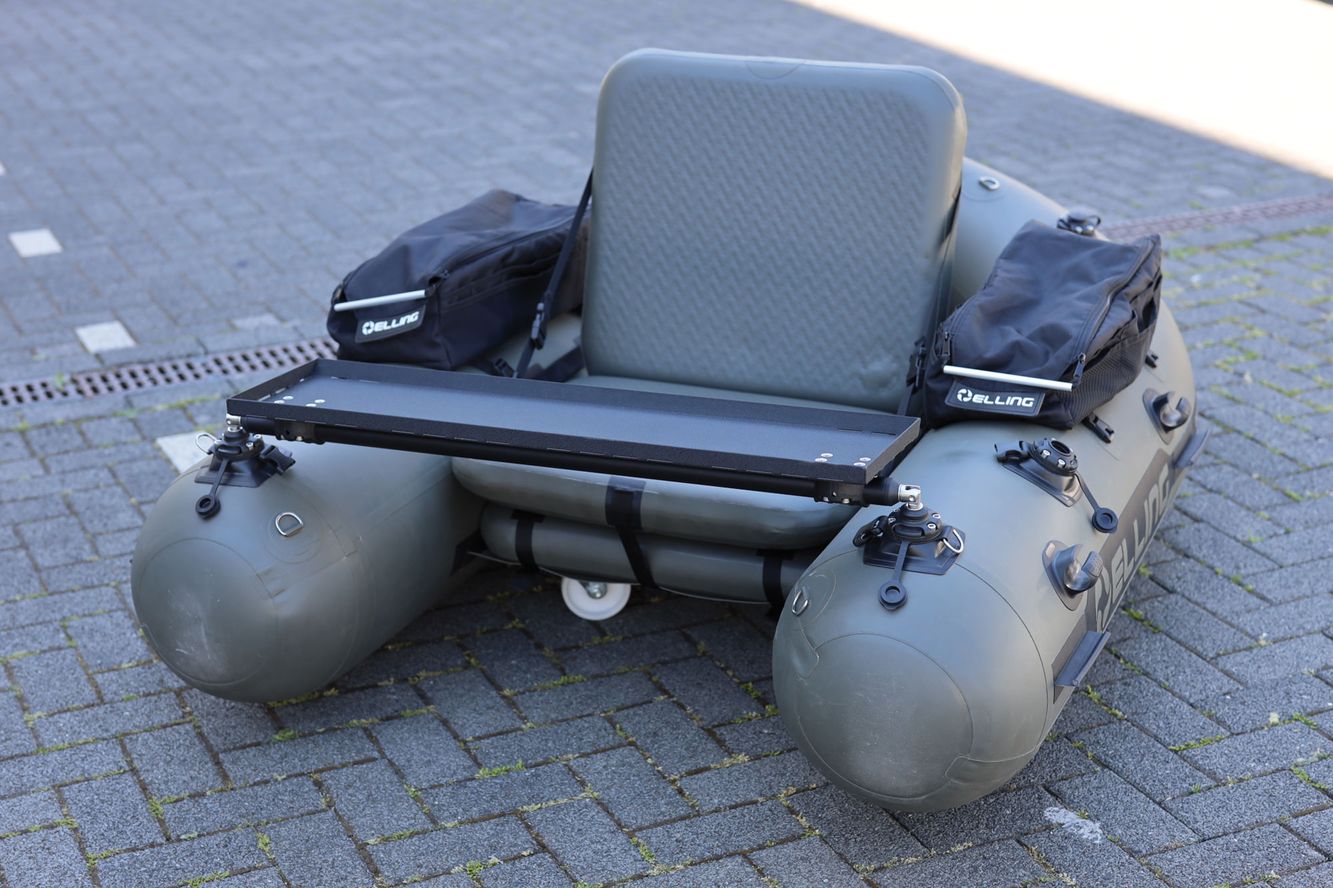 Alu-Fronttisch für Bellyboot (800x200mm) in schwarz für Frontstange Frontbar Alu-Fronttisch für Bellyboot (800x200mm) in schwarz für Frontstange Frontbar