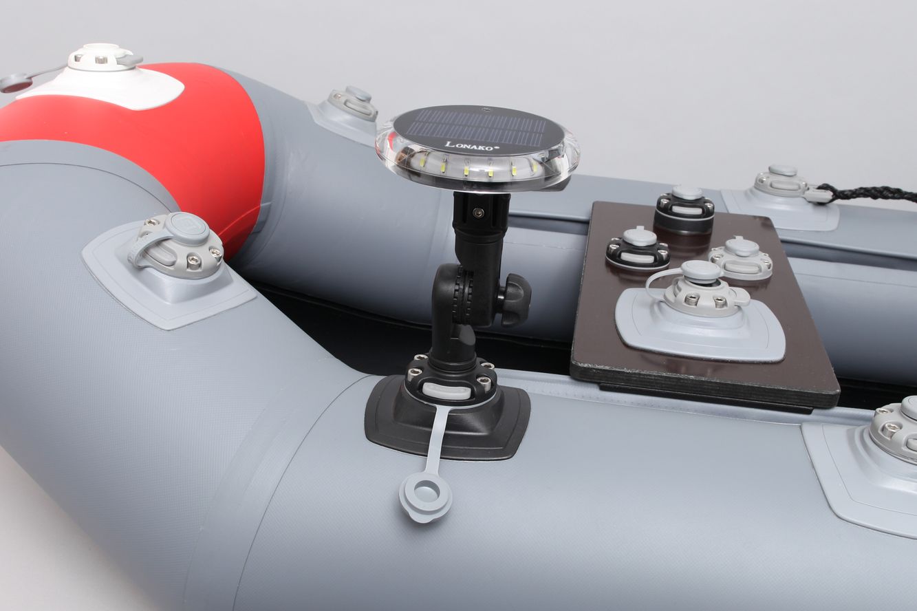 Fasten Adapter für Lonako Navigationsleuchten rotier- und neigbar großer Gelenkscheibe Fasten Adapter für Lonako Navigationsleuchten rotier- und neigbar großer Gelenkscheibe